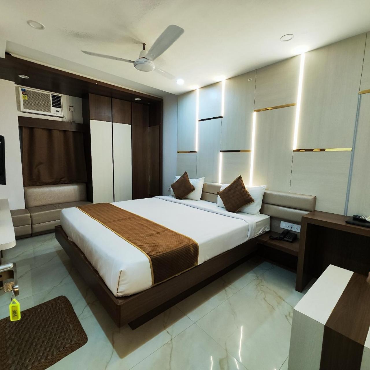 Hotel Rudraksha Inn Deoghar Exterior foto